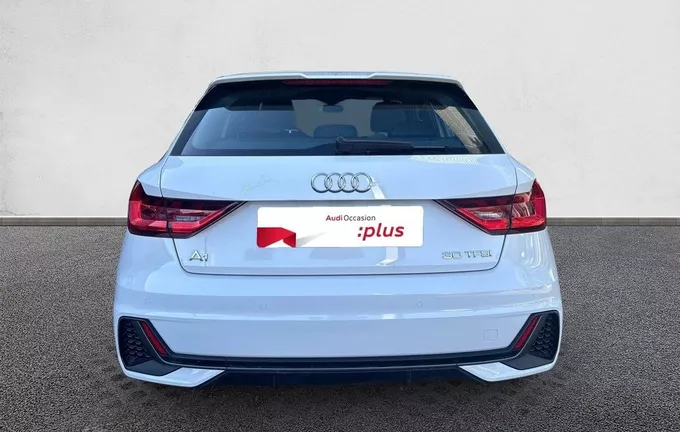 AUDI A1 Sportback 30 TFSI 110 ch S tronic 7 S Line extérieur arrière 2128750