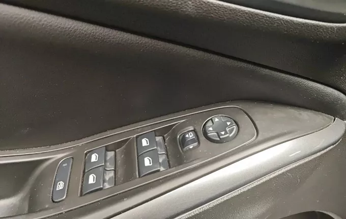 OPEL GRANDLAND X 1.2 Turbo 130 ch Edition photo 13 2110863