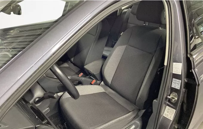 VOLKSWAGEN POLO 1.0 TSI 95 S&S BVM5 extérieur trois quart arrière droit 2128041