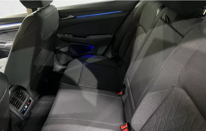 VOLKSWAGEN GOLF 1.5 eTSI EVO2 116 DSG7 VW Edition extérieur arrière 2131850
