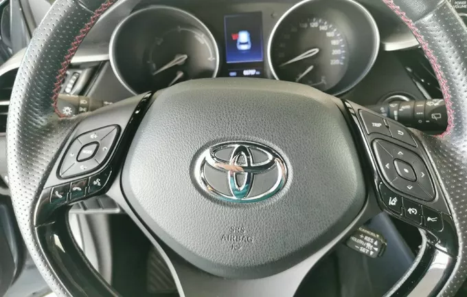 TOYOTA C-HR Hybride 2.0L GR-Sport photo 12 460617