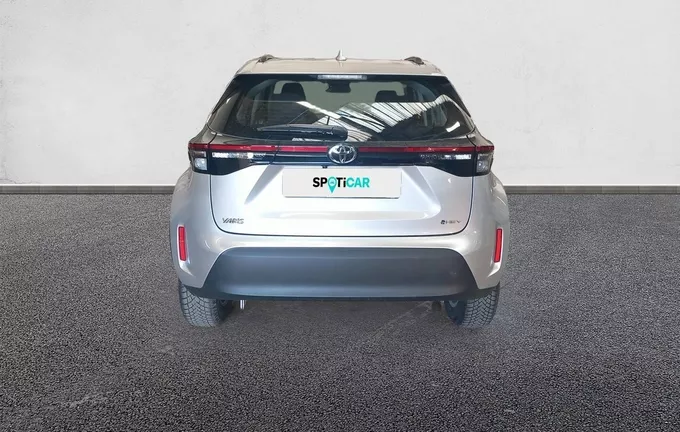 TOYOTA YARIS CROSS Hybride 116h 2WD Design extérieur trois quart arrière droit 944965