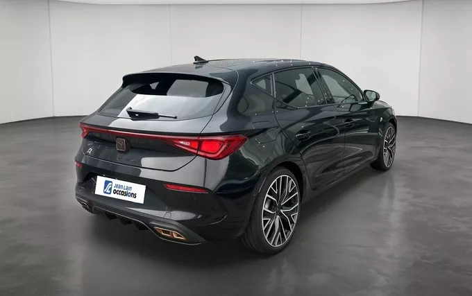 CUPRA LEON 1.4 e-HYBRID 245 ch DSG6 VZ extérieur trois quart arrière droit 