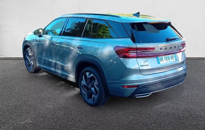 SKODA KODIAQ 2.0 TDI 150 ch SCR DSG7 7pl Sportline extérieur trois quart arrière gauche 2319