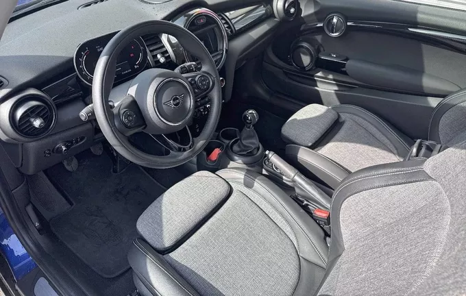 MINI COOPER Hatch 3 Portes Cooper 136 ch Edition Greenwich photo 11 2130933