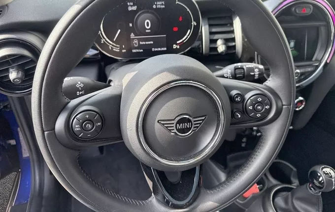MINI COOPER Hatch 3 Portes Cooper 136 ch Edition Greenwich photo 12 2130933