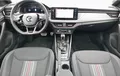 Miniature SKODA SCALA 1.0 TSI Evo 2 116 ch DSG7 Monte-Carlo extérieur trois quart avant droit 560235