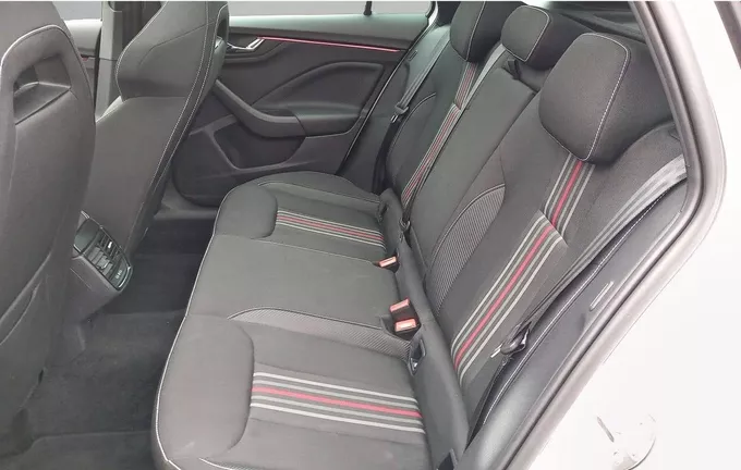 SKODA SCALA 1.0 TSI Evo 2 116 ch DSG7 Monte-Carlo extérieur arrière 560235