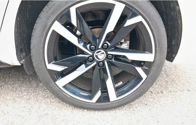 SKODA SCALA 1.0 TSI Evo 2 116 ch DSG7 Monte-Carlo photo 12 560235