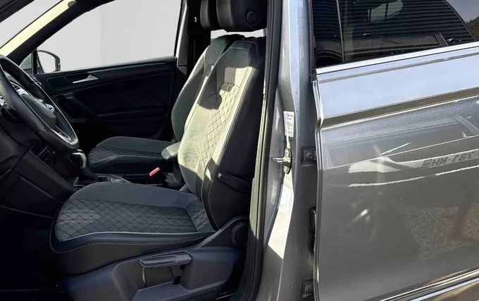 VOLKSWAGEN TIGUAN Allspace 2.0 TDI 200ch DSG7 4Motion R-Line photo 11 2132291