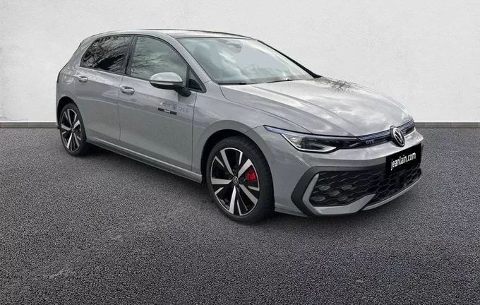 VOLKSWAGEN GOLF 1.5 eHybrid 272 DSG6 GTE extérieur trois quart avant droit 2390