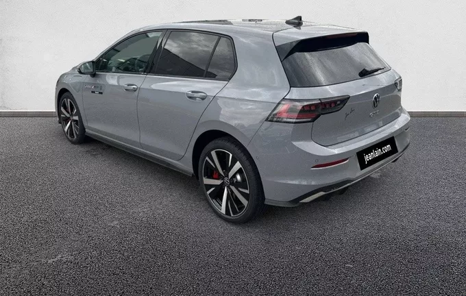 VOLKSWAGEN GOLF 1.5 eHybrid 272 DSG6 GTE extérieur trois quart arrière gauche 2390
