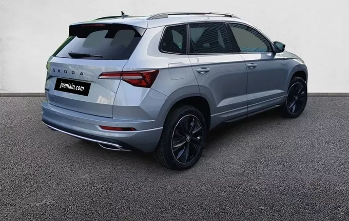SKODA KAROQ 1.5 TSI Evo 2 150 ch ACT DSG7 Sportline extérieur trois quart arrière droit 3352