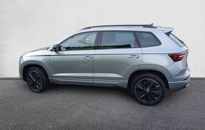 SKODA KAROQ 1.5 TSI Evo 2 150 ch ACT DSG7 Sportline extérieur côté gauche 3352