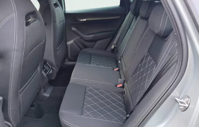 SKODA KAROQ 1.5 TSI Evo 2 150 ch ACT DSG7 Sportline photo 17 3352
