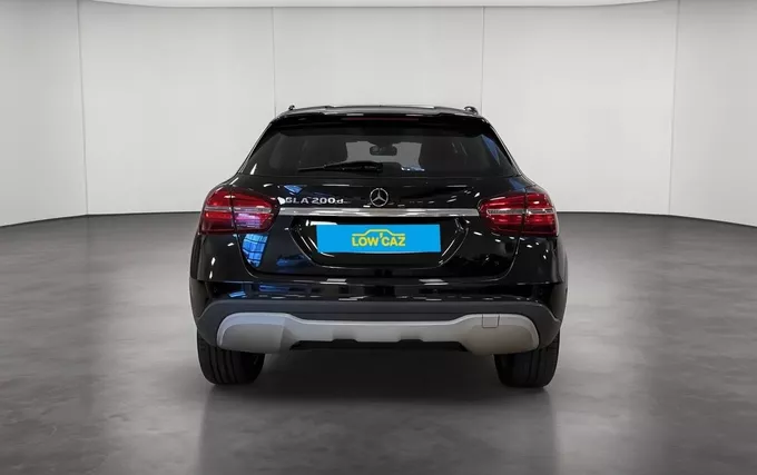 MERCEDES GLA 200 d 7-G DCT Intuition extérieur arrière 213697