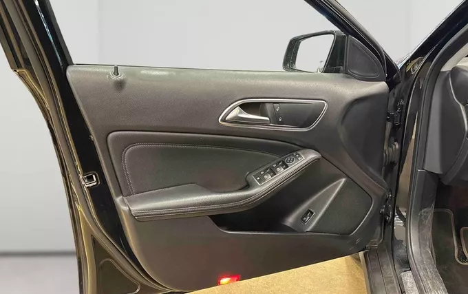 MERCEDES GLA 200 d 7-G DCT Intuition photo 20 213697