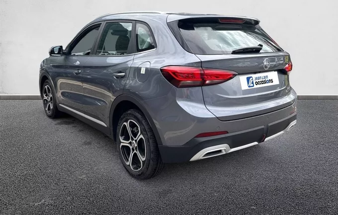 MG ZS 1.5 L Hybrid+ 197 ch Comfort extérieur trois quart arrière gauche 601165