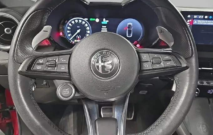 ALFA ROMEO TONALE 1.5 Hybrid 160 ch VGT TCT7 Veloce photo 12 2129003