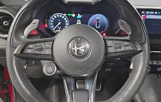 ALFA ROMEO TONALE 1.5 Hybrid 160 ch VGT TCT7 Veloce photo 12 2129003