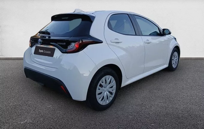 TOYOTA YARIS Hybride 116h Dynamic extérieur trois quart arrière droit 1102622