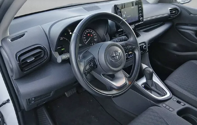 TOYOTA YARIS Hybride 116h Dynamic photo 11 1102622