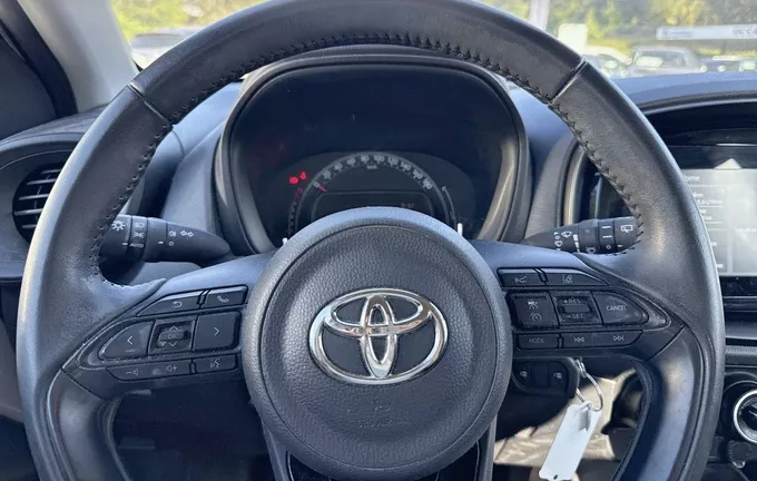 TOYOTA AYGO X 1.0 VVT-i 72 Dynamic photo 12 1103638