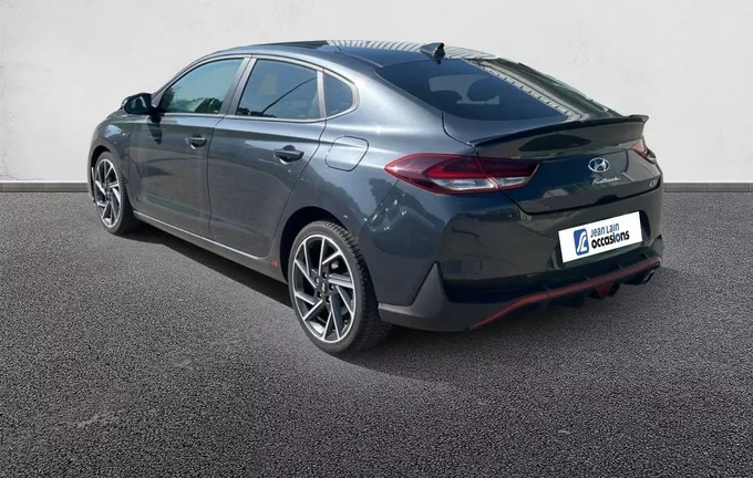 HYUNDAI I30 Fastback 1.5 T-GDi 160 DCT-7 Hybrid 48V N Line extérieur trois quart arrière gauche 13965