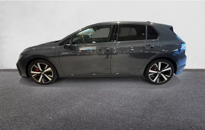 VOLKSWAGEN GOLF 1.5 eHybrid 272 DSG6 GTE extérieur trois quart arrière gauche 2123037