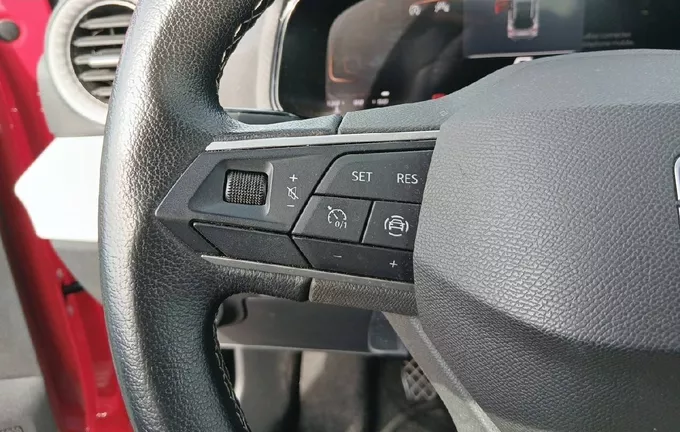 SEAT ARONA 1.0 TSI 95 ch Start/Stop BVM5 Copa photo 12 2131189