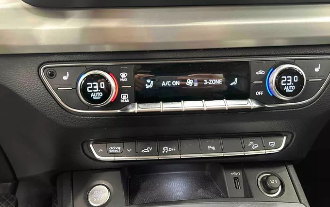 AUDI Q5 Sportback 55 TFSIe 367 S tronic 7 Quattro S line photo 14 2132544