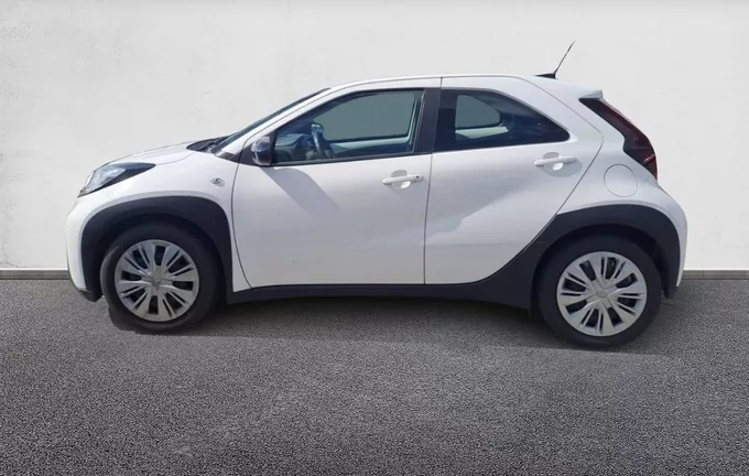 TOYOTA AYGO X 1.0 VVT-i 72 Dynamic extérieur côté gauche 1103792
