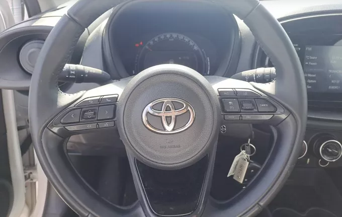 TOYOTA AYGO X 1.0 VVT-i 72 Dynamic photo 12 1103792