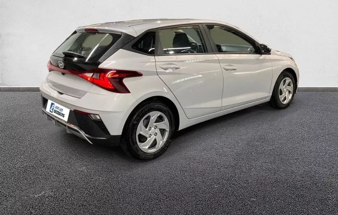 HYUNDAI I20 1.2 79 Initia extérieur trois quart arrière droit 13407