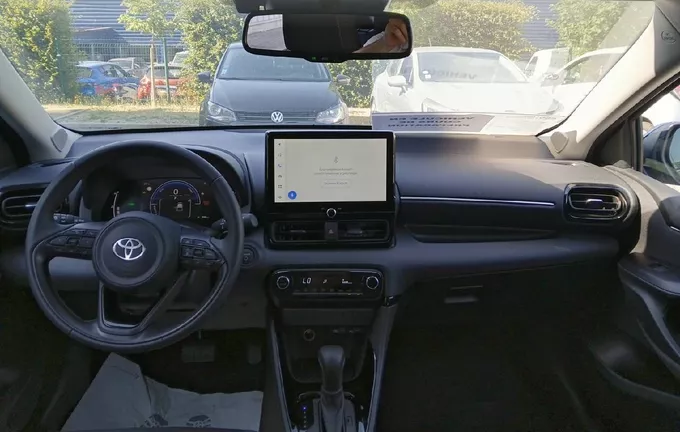 TOYOTA YARIS Hybride 116h Design photo 18 1103546