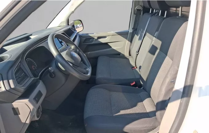 VOLKSWAGEN UTILITAIRES TRANSPORTER 6.1 VAN L2H1 2.0 TDI 110 BVM5 BUSINESS extérieur trois quart arrière droit 3015256