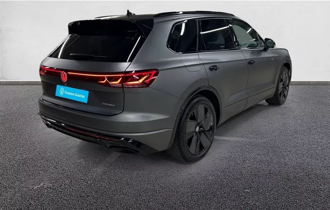 VOLKSWAGEN TOUAREG 3.0 TSI eHybrid 462 ch Tiptronic 8 4Motion R extérieur trois quart arrière droit 2127378