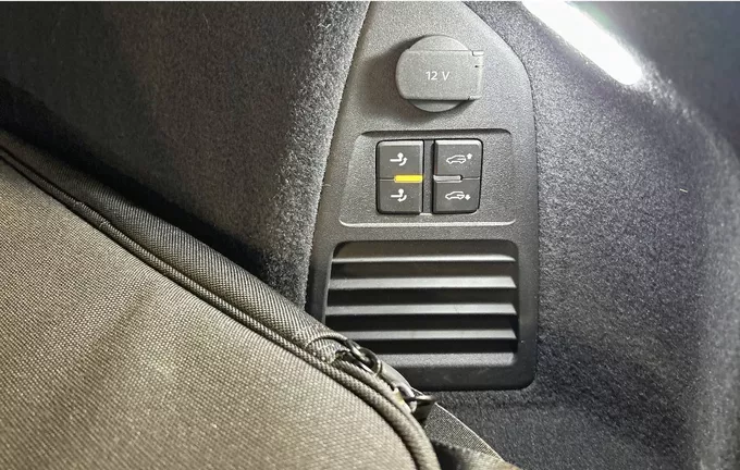 VOLKSWAGEN TOUAREG 3.0 TSI eHybrid 462 ch Tiptronic 8 4Motion R photo 28 2127378