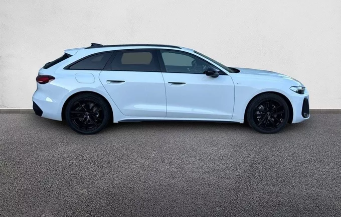 AUDI A5 Avant TFSI 204 ch S tronic 7 S line extérieur côté droit 7989