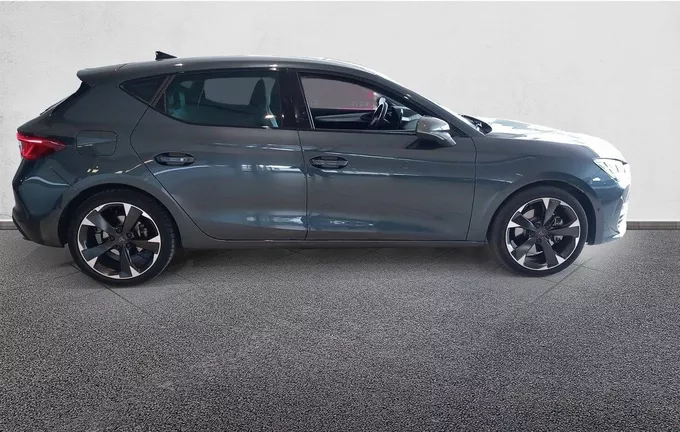 CUPRA LEON 1.4 e-HYBRID 204 ch DSG6 V extérieur côté droit 460415