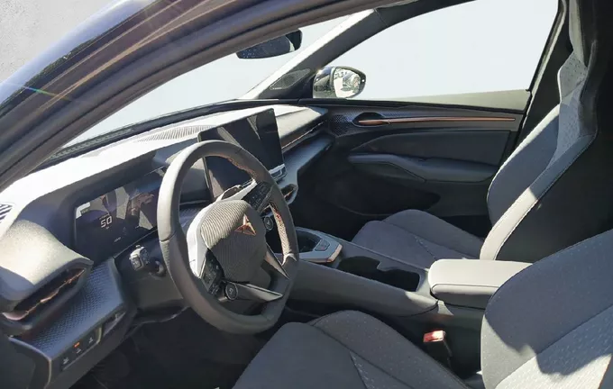 CUPRA RAVAL 211 ch Dynamic Plus photo 11 4527