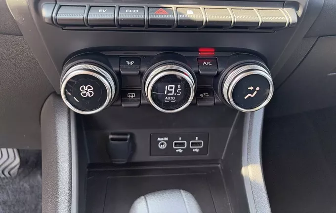 RENAULT CAPTUR E-Tech full hybrid 145 Evolution photo 14 2127039