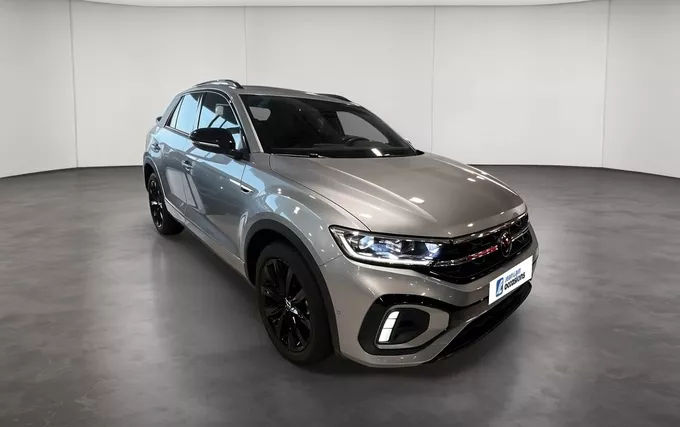 VOLKSWAGEN T-ROC 1.5 TSI EVO 150 Start/Stop DSG7 R-Line extérieur trois quart avant droit 2133308