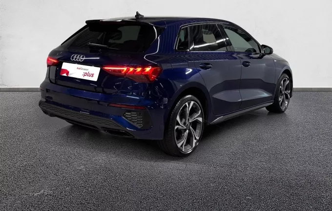 AUDI A3 Sportback 35 TDI 150 S tronic 7 S Line extérieur trois quart arrière droit 2129846