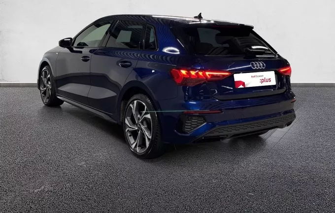 AUDI A3 Sportback 35 TDI 150 S tronic 7 S Line extérieur trois quart arrière gauche 2129846