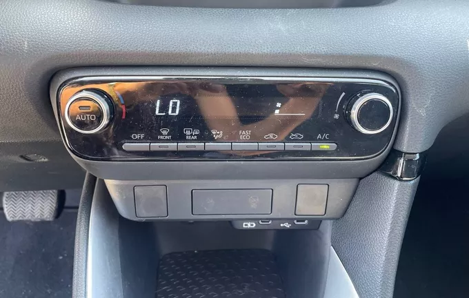 TOYOTA YARIS Hybride 116h Active photo 14 1103637