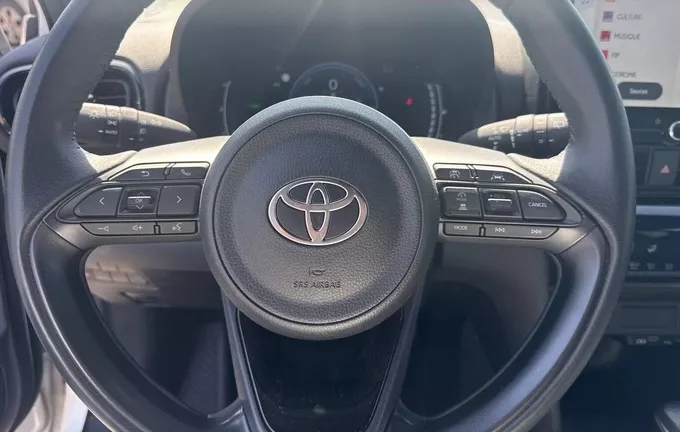TOYOTA YARIS CROSS Hybride 130h 2WD Design photo 12 1103535