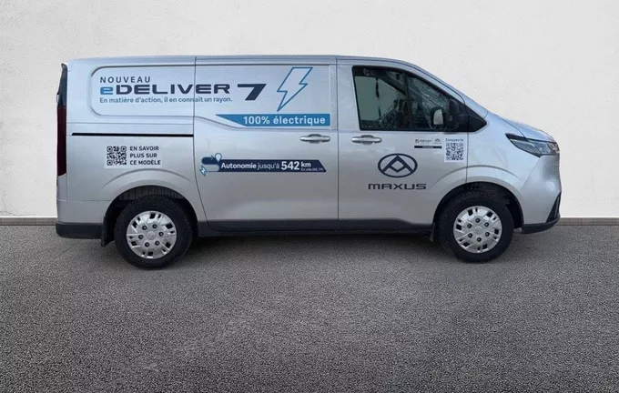 MAXUS E-DELIVER7 FOURGON L1H1 77 KWH extérieur côté droit 6801615