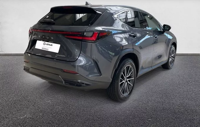 LEXUS NX 450h+ 4WD Hybride Rechargeable Luxe extérieur trois quart arrière droit 1101824