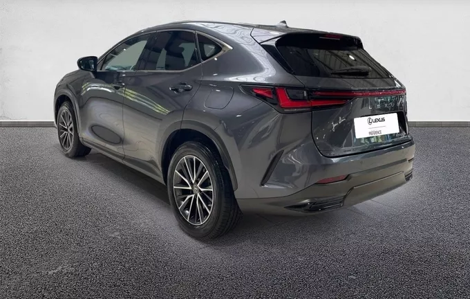 LEXUS NX 450h+ 4WD Hybride Rechargeable Luxe extérieur trois quart arrière gauche 1101824